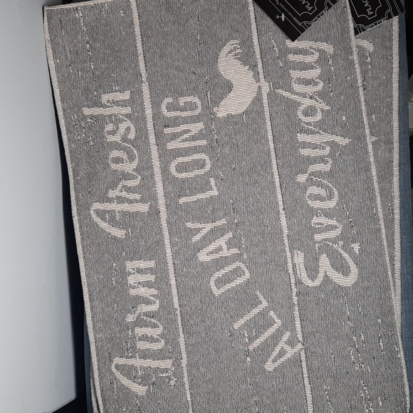 Set 2 Placemats Tablemat Gray White Rooster 13" x 19" Washable Farm Fresh Eggs - Picture 1 of 7